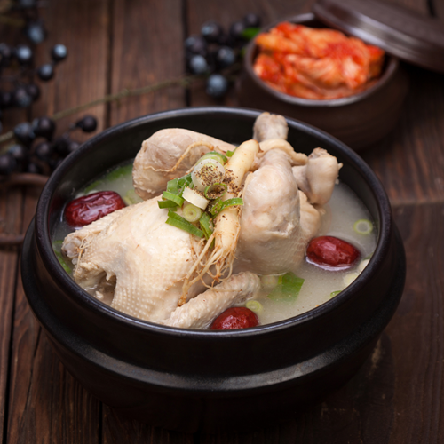 GÀ THẢO MỘC NẤU SIÊU (Phần)